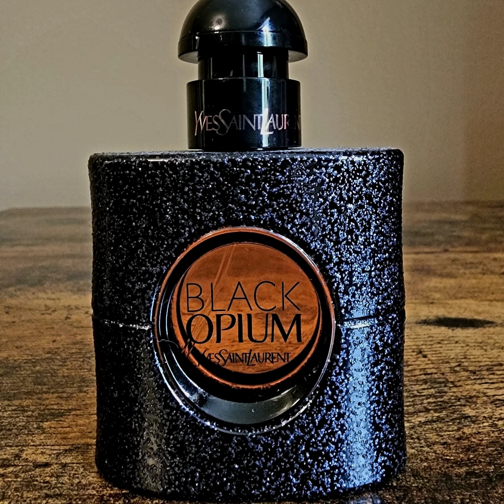Black Opıum perfume